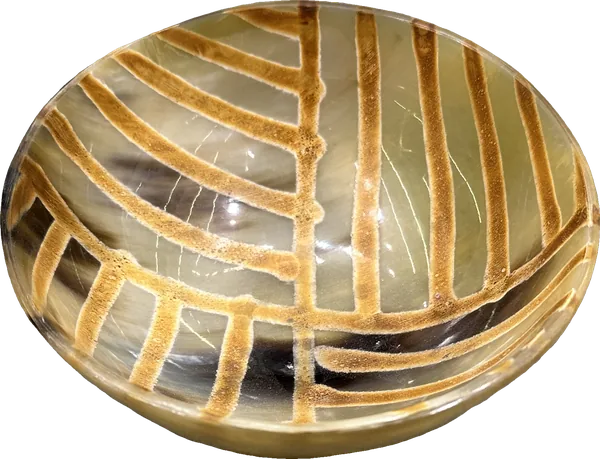 Horn bowl — Striped pattern